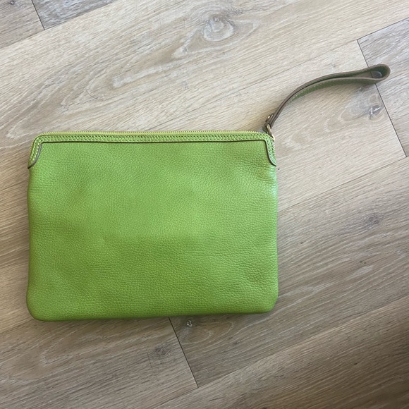NWT Green Prix De Dressage wristlet - Picture 3 of 5